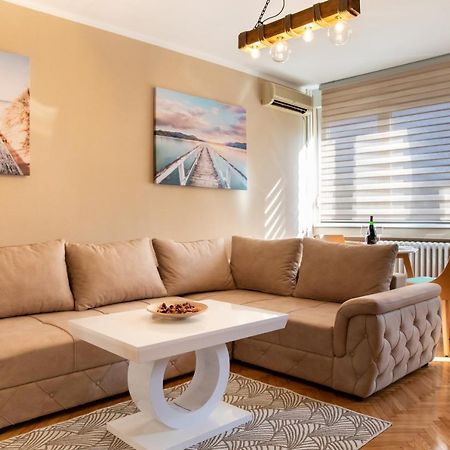 Apartamento Nikolas Belgrado Exterior foto