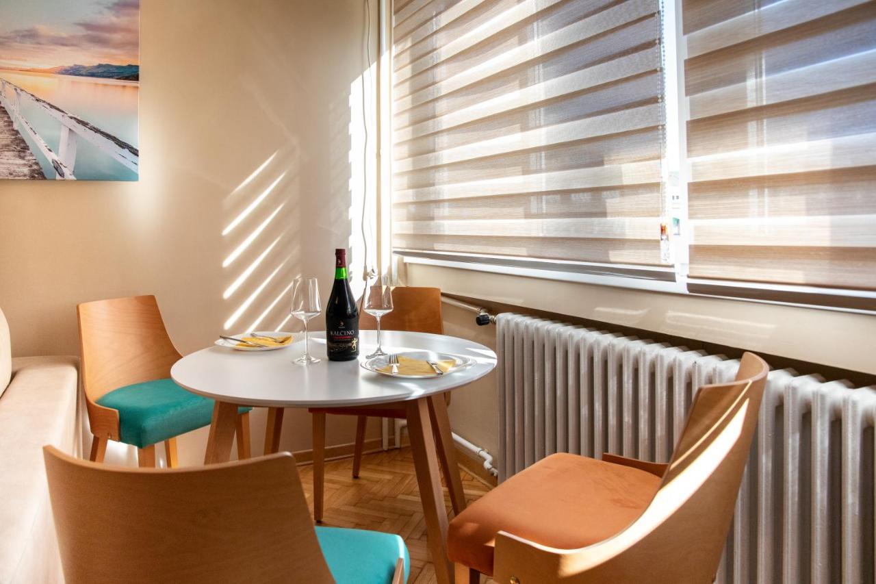 Apartamento Nikolas Belgrado Exterior foto